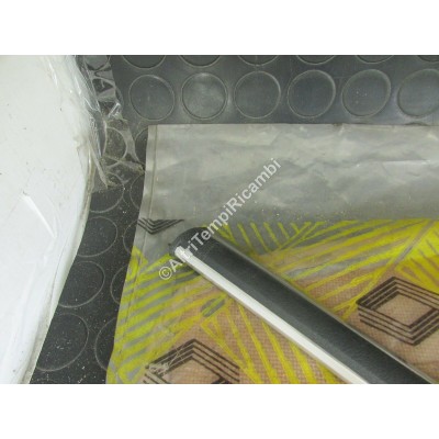 PROFILO MODANATURA DX RENAULT R20 7700611238-0