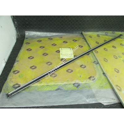 PROFILO MODANATURA PORTA RENAULT R30 7700611232-5