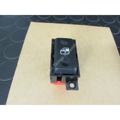 PULSANTE INTERRUTTORE COMANDO ALZACRISTALLO RENAULT SAFRANE 7700808020-2