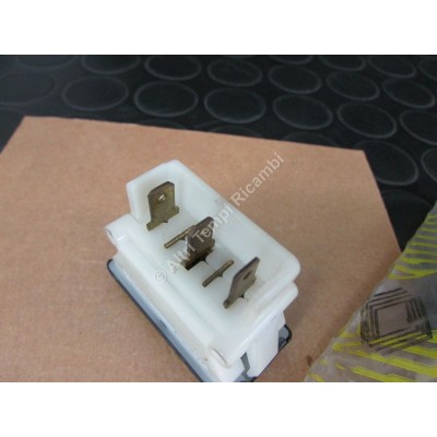 PULSANTE INTERRUTTORE COMANDO BLOCCAPORTE RENAULT 7700037406-0
