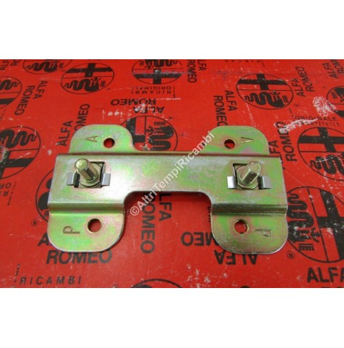 STAFFA MOTORINO CHIUSURA CENTRALIZZATA ANTERIORE E POST ALFA ROMEO 33 60506586