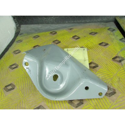 STAFFA SUPPORTO MOTORE RENAULT R18 7700677730-0