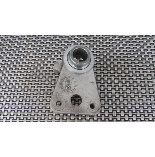 STAFFA SUPPORTO SENSORE ABS RUOTA ANTERIORE PER SUZUKI BURGMAN 650