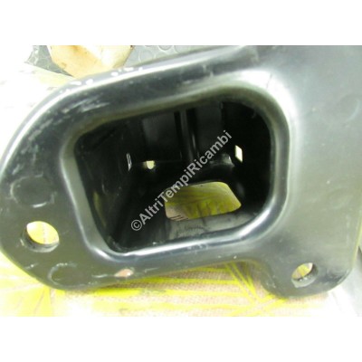 SUPPORTO RENAULT 7700613383-1