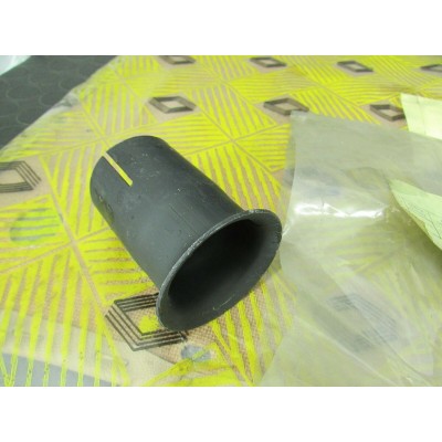 TUBO RACCORDO SCARICO RENAULT R30 7700668563-2