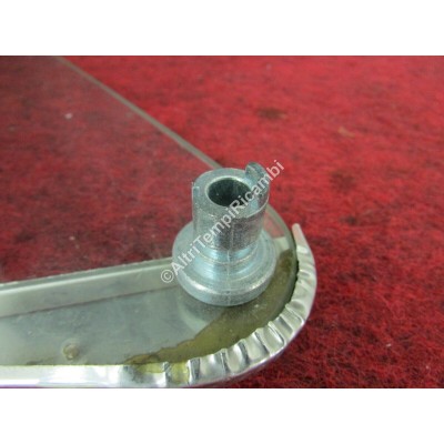 VETRO TRIANGOLO ANTERIORE SX CM 22,5 X 26 FIAT 127 1 SERIE FINO AL 1972-3